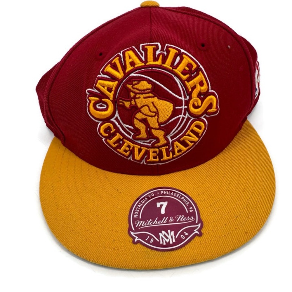 Vintage Cleveland Cavaliers Mitchell & Ness‎ SnapBack Hat NWT